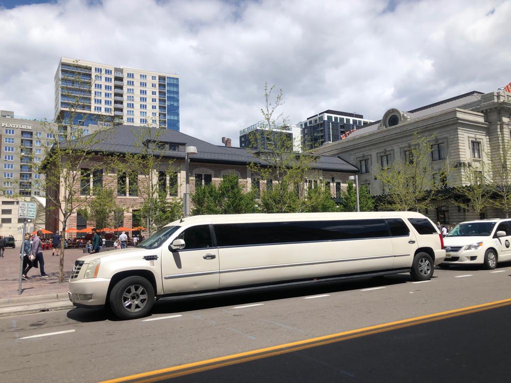 limousine Denver
